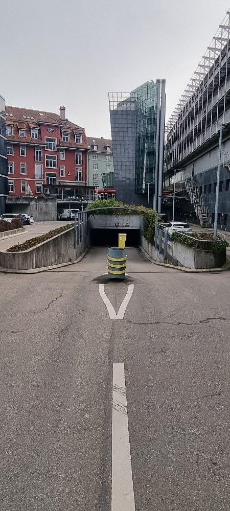 Underground slot, photo 2 of 3