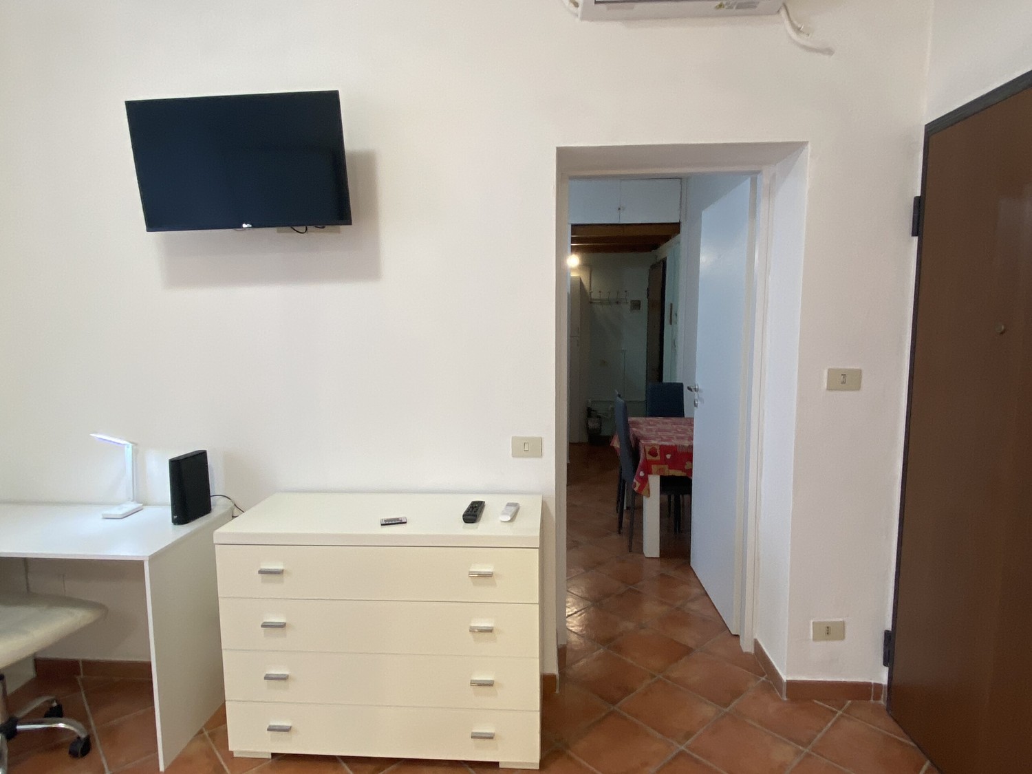 1-Zimmer-Apartment, Foto 7 von 10
