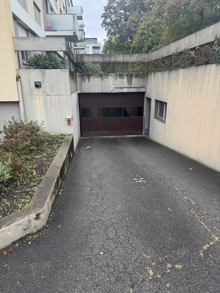 Underground slot