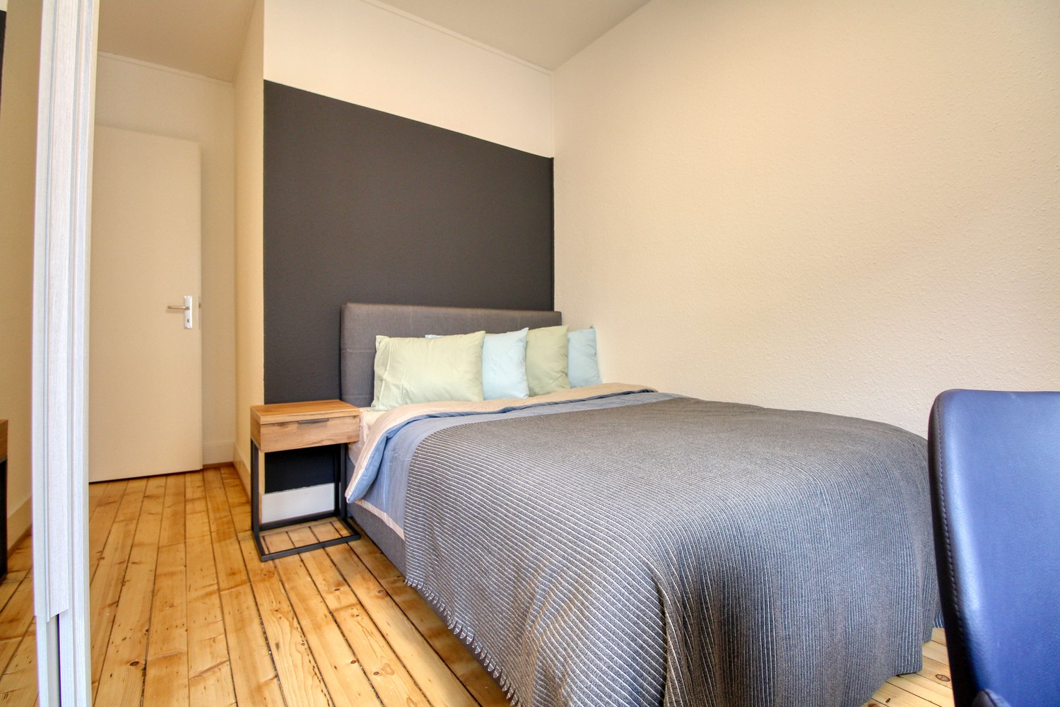 Zimmer in einer Wohngemeinschaft, Foto 3 von 10