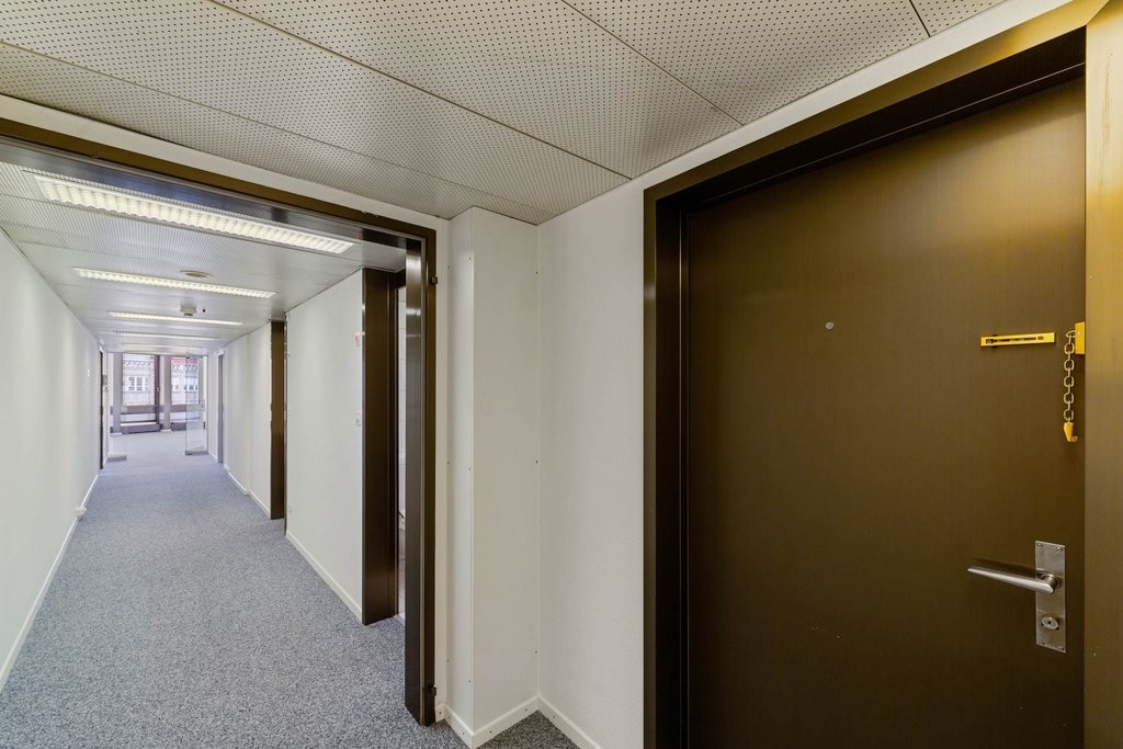 95m² office, Foto 1 von 8