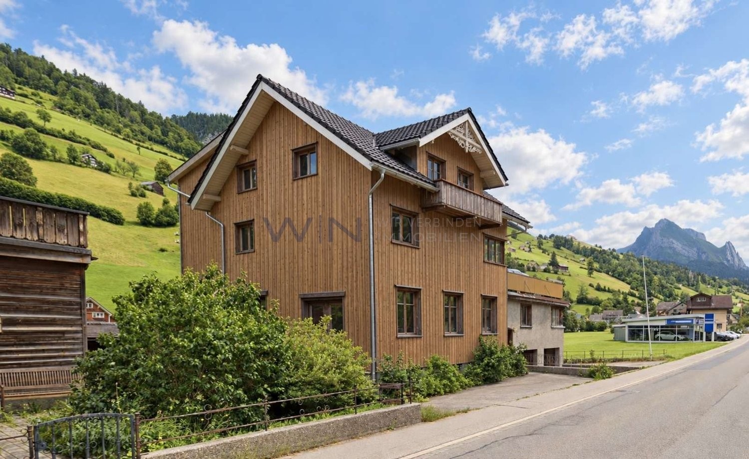8 rooms multi family house