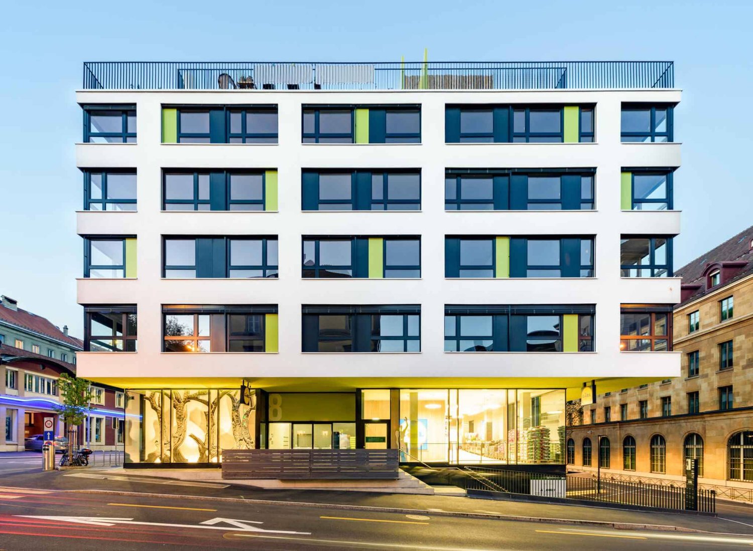 339m² arcade, Foto 2 von 5