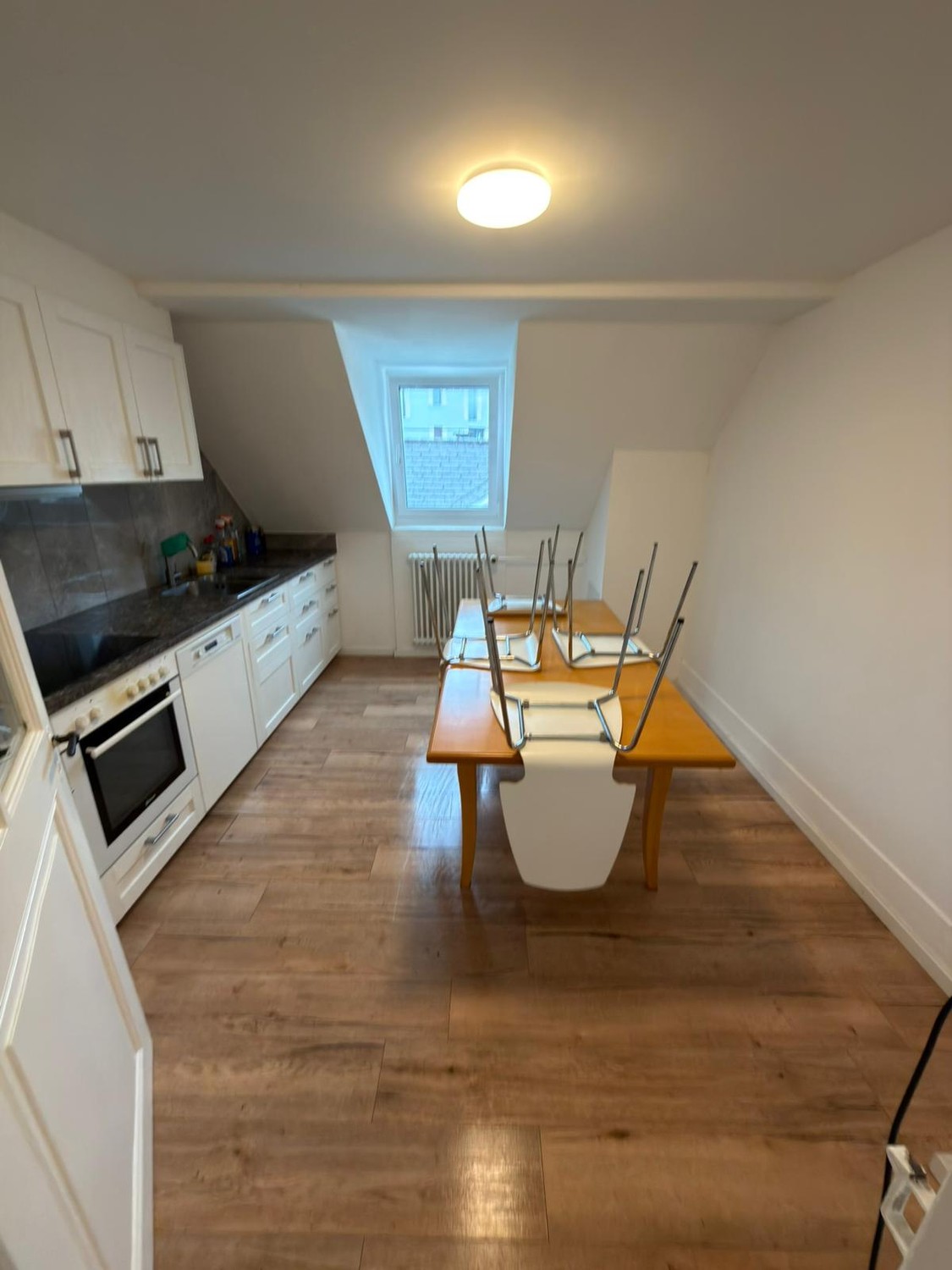 Chambre dans un appartement partagé