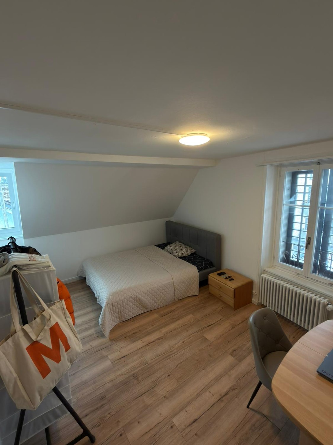 Chambre dans un appartement partagé