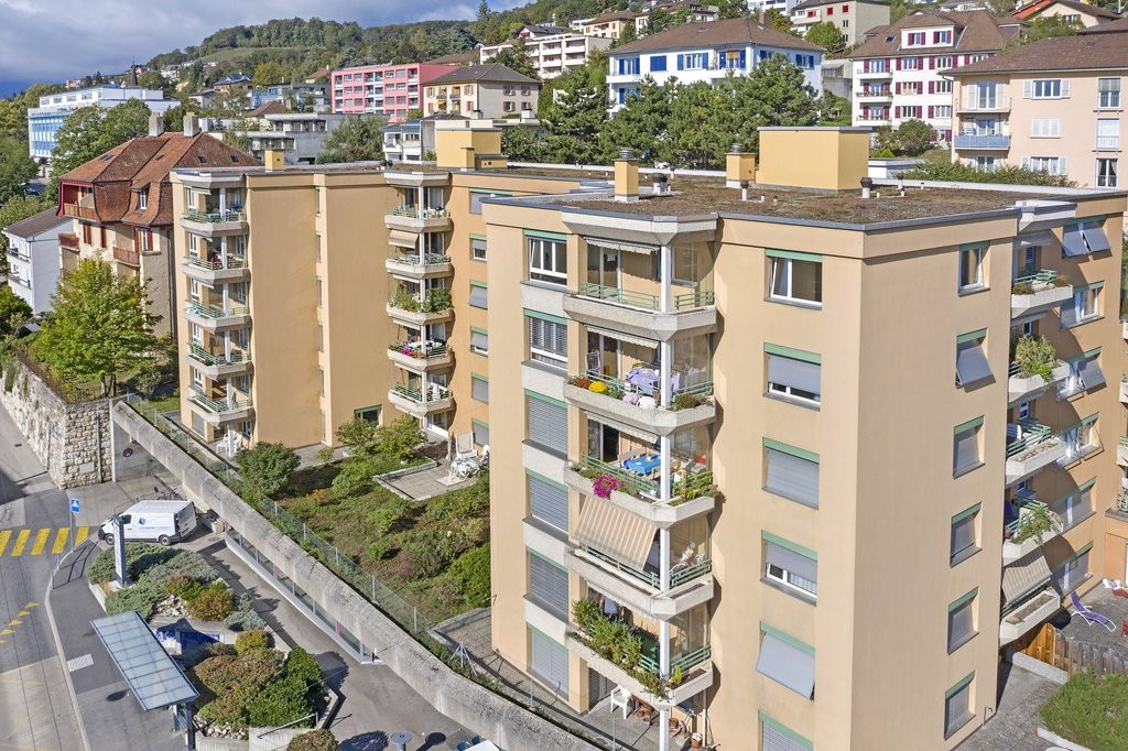 2m² überdachter Veloparkplatz