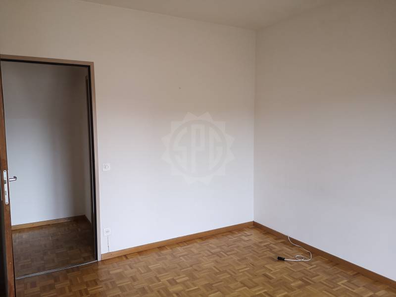 4-Zimmer-Wohnung