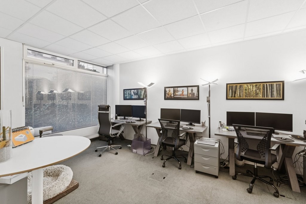 103m² Büro, Foto 2 von 10