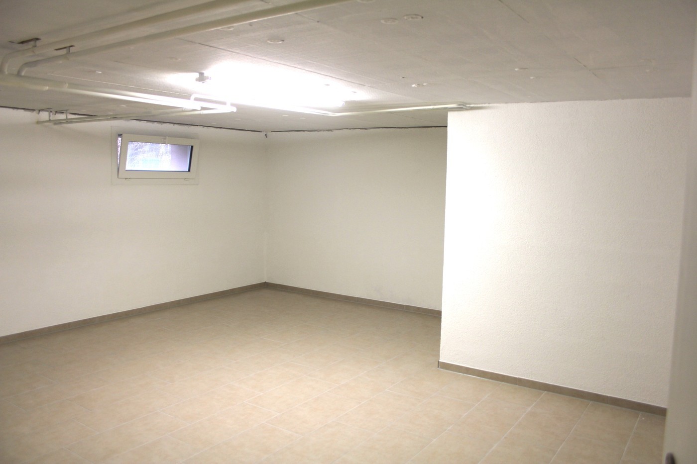 27m² commercial