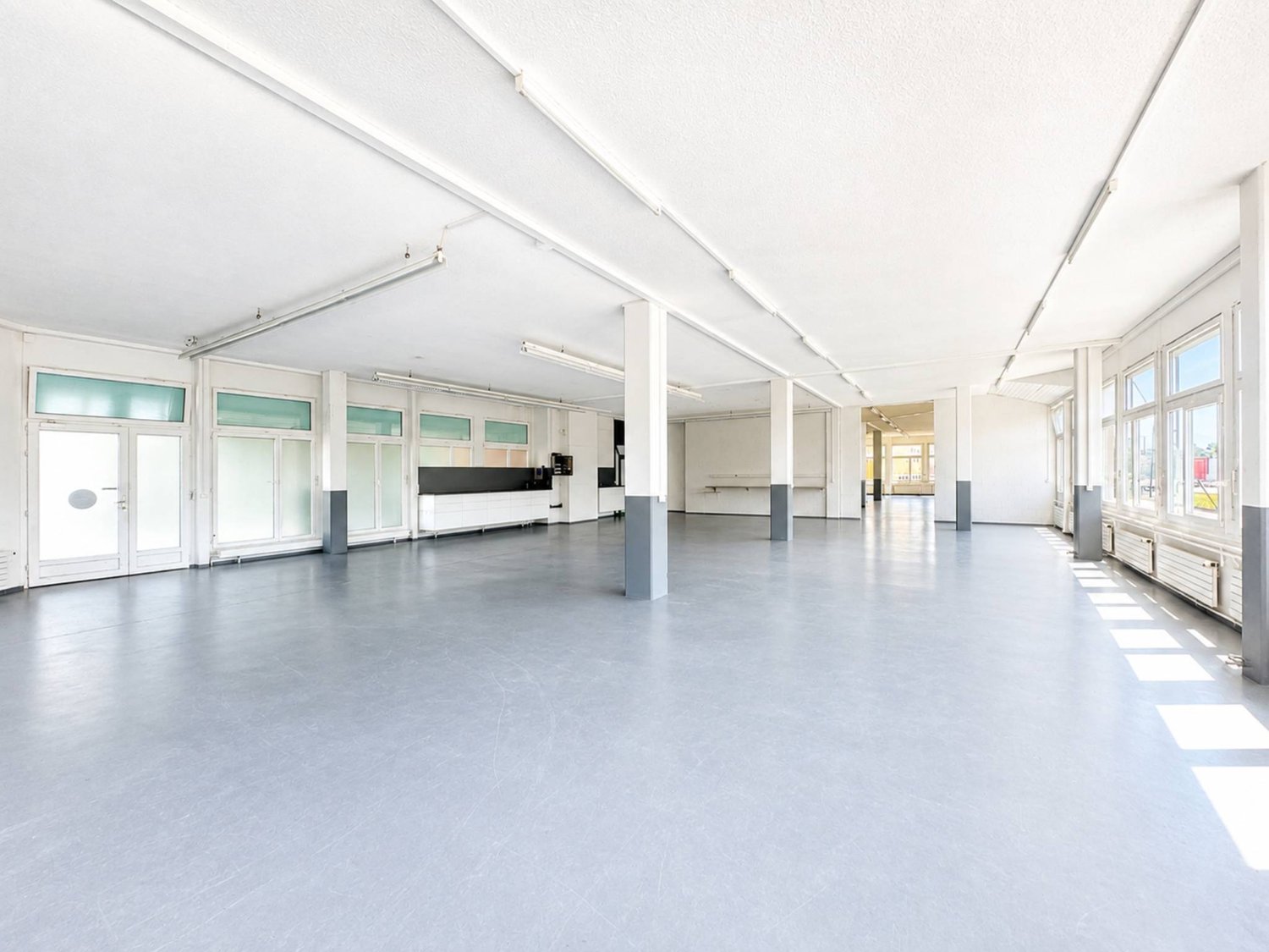 700m² commerciale