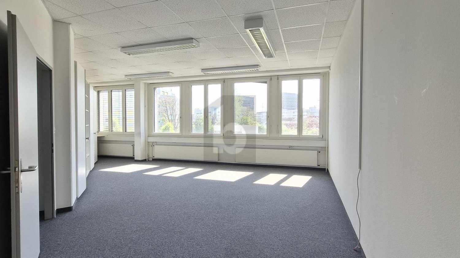 410m² office, Foto 3 von 4