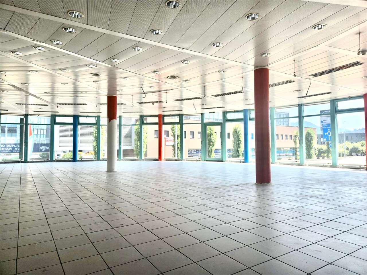Shop, Foto 10 von 10