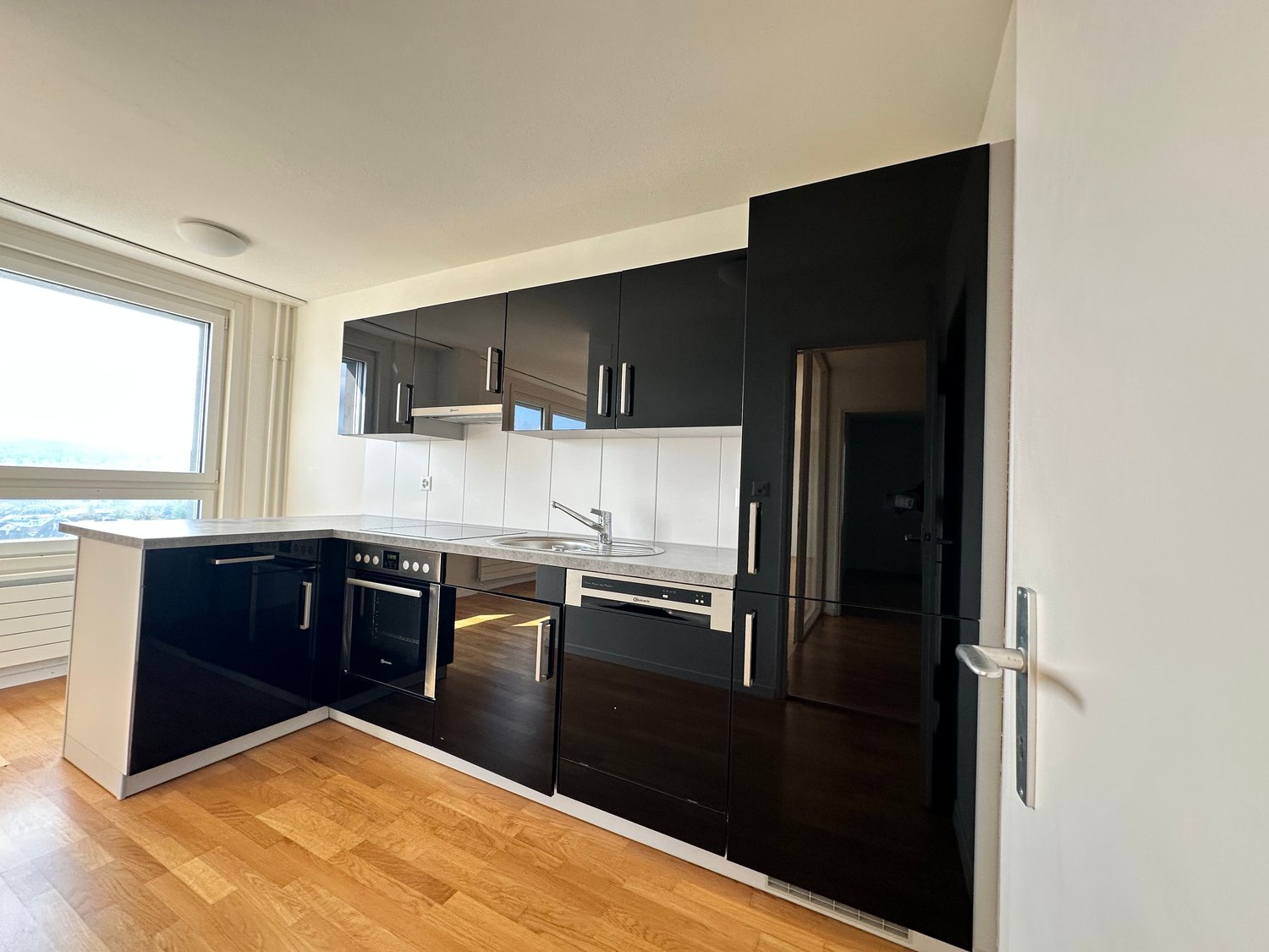 4 ½ rooms apartment, Foto 1 von 10
