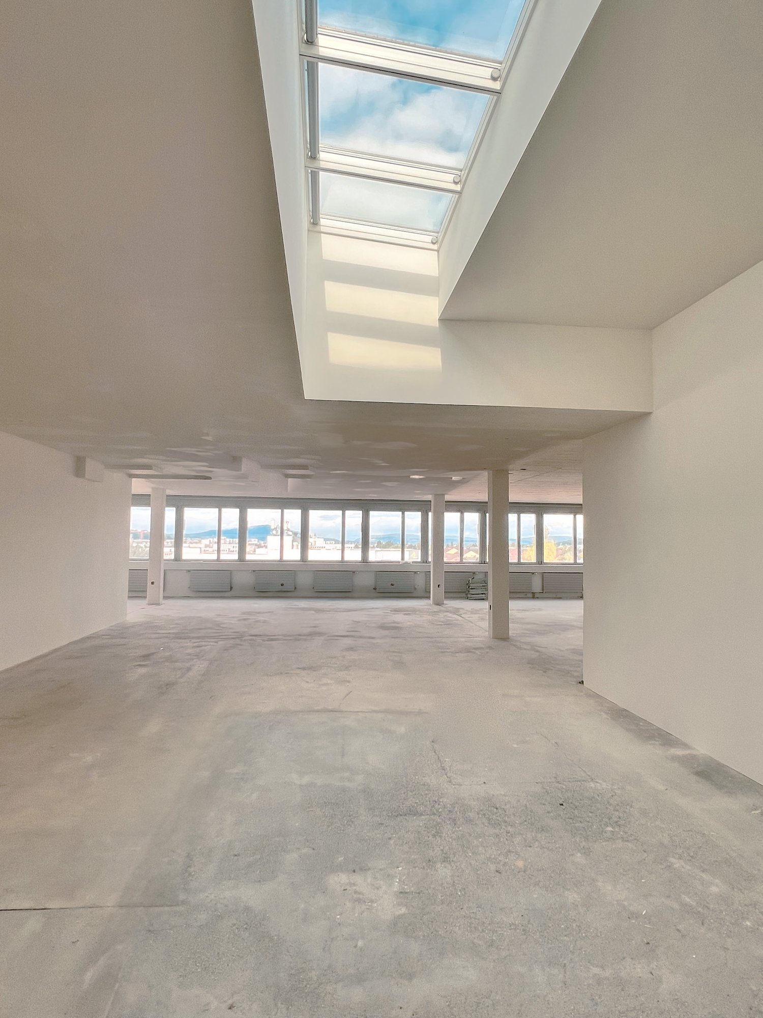 234m² office
