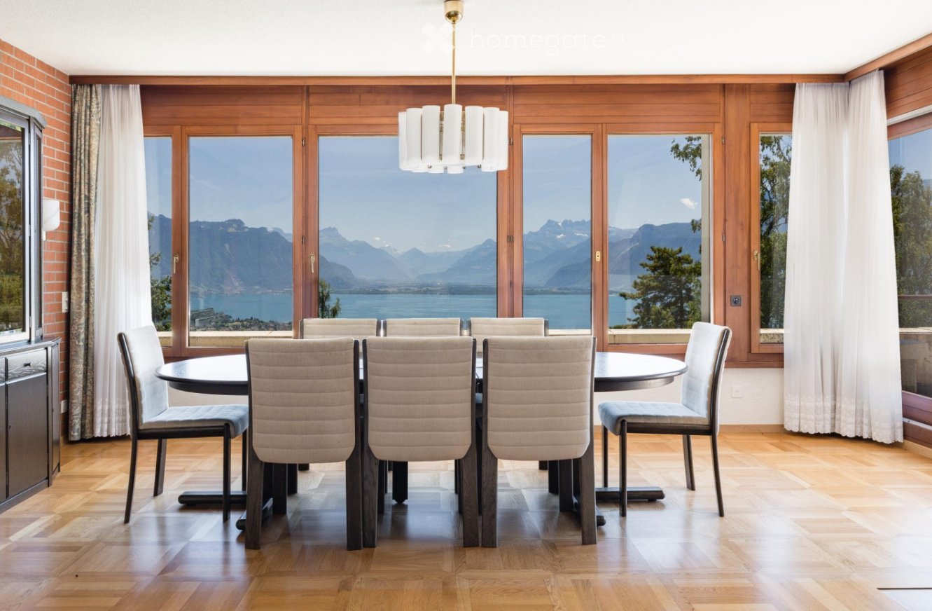 7 ½ Zimmer Einfamilienhaus, Foto 2 von 5