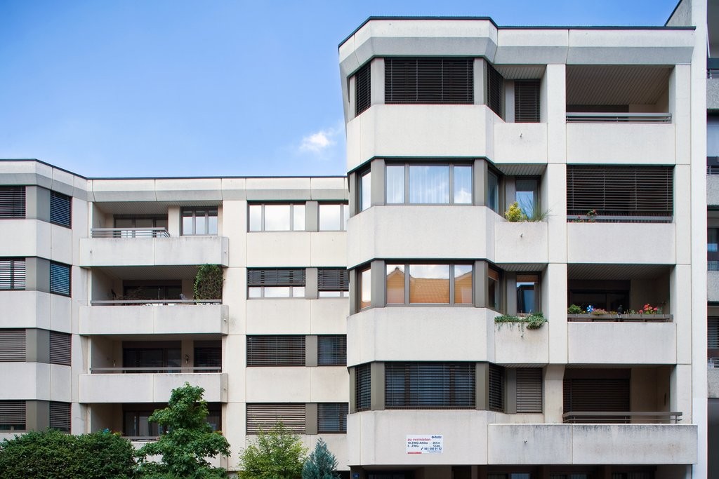 8 rooms apartment