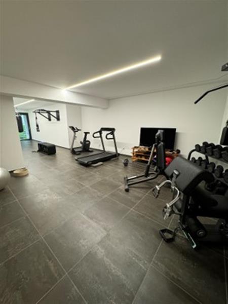 Möblierte 2 ½ Zimmer Wohnung