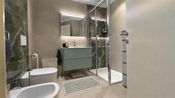 Möblierte 2 ½ Zimmer Wohnung