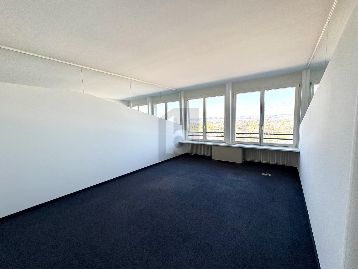 27m² office, photo 2 sur 4