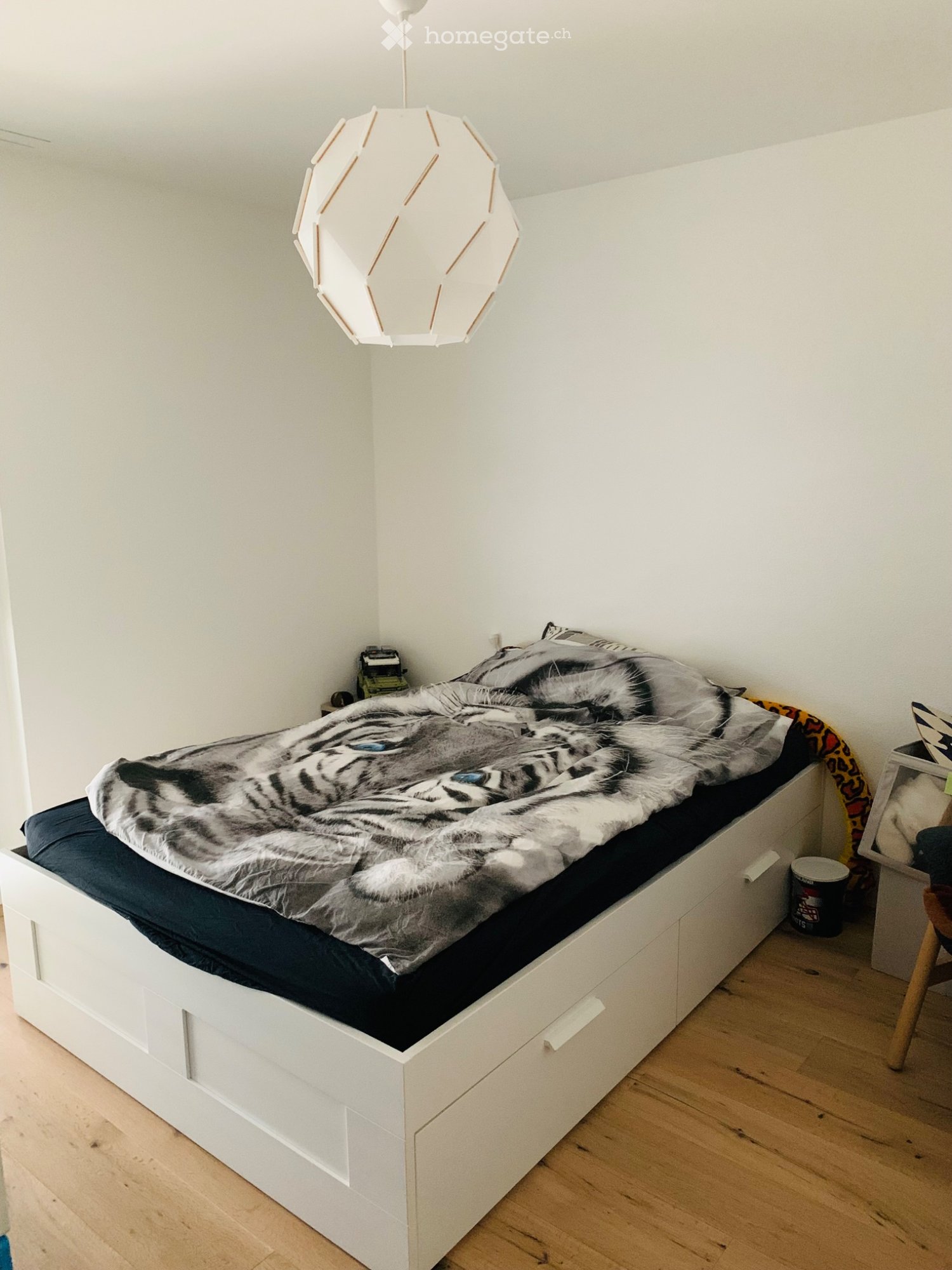 5 rooms apartment