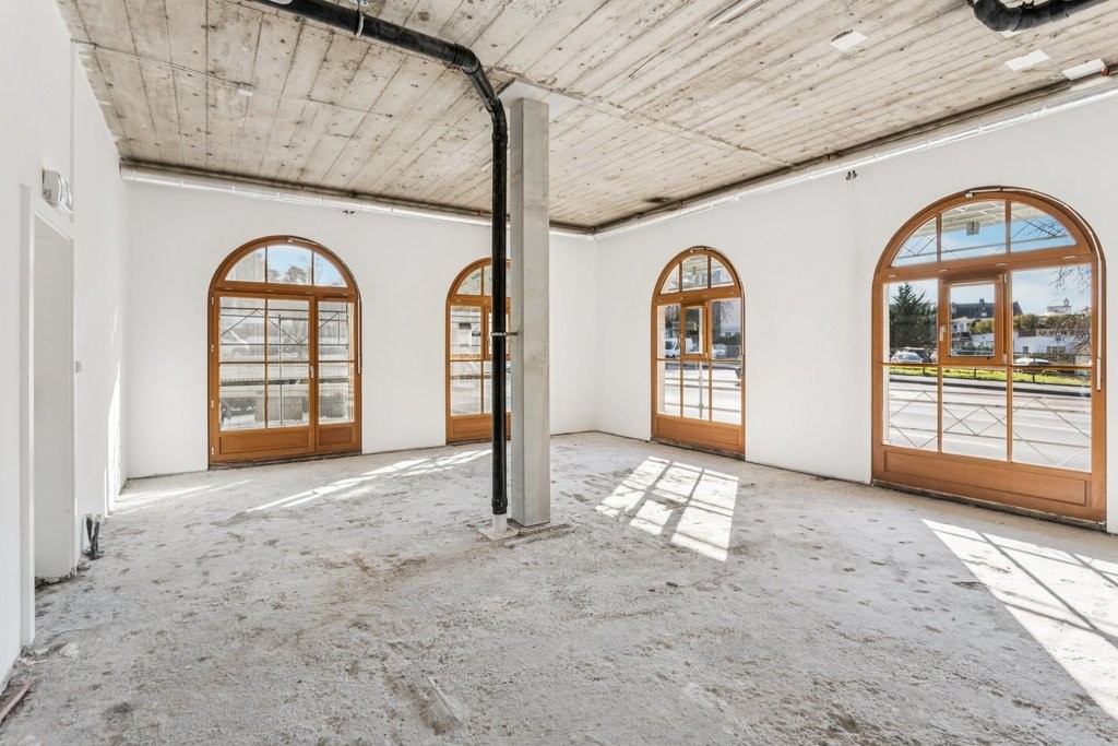 230m² negozio