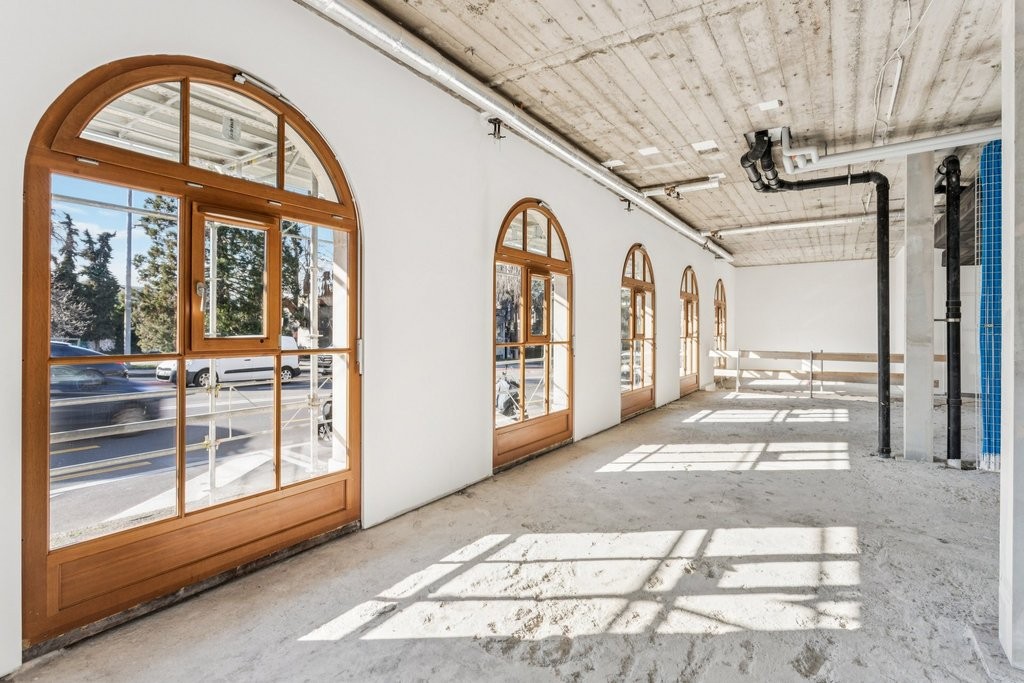 230m² negozio
