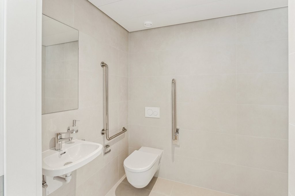 230m² negozio