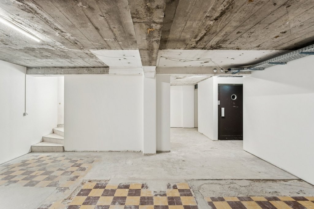 230m² negozio