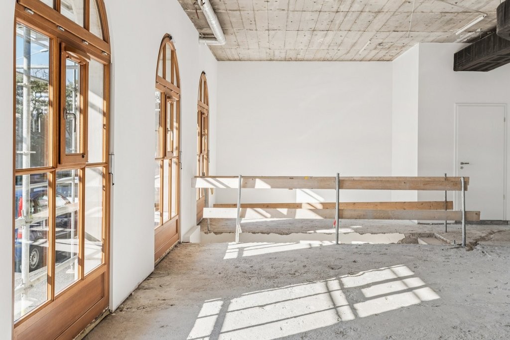 230m² negozio