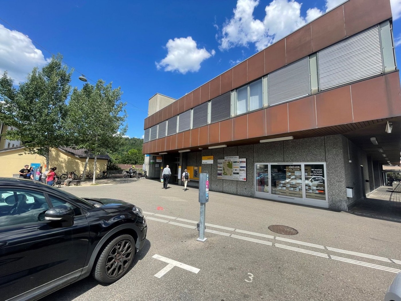254m² ufficio, foto 1 di 2