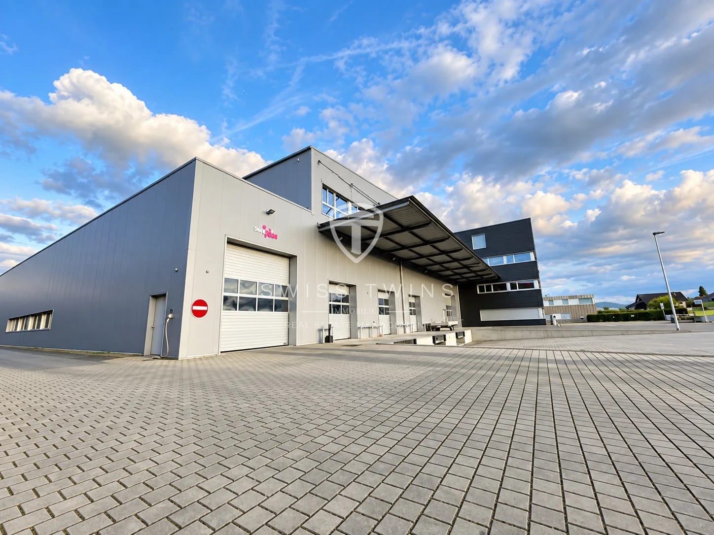 4196m² commerciale