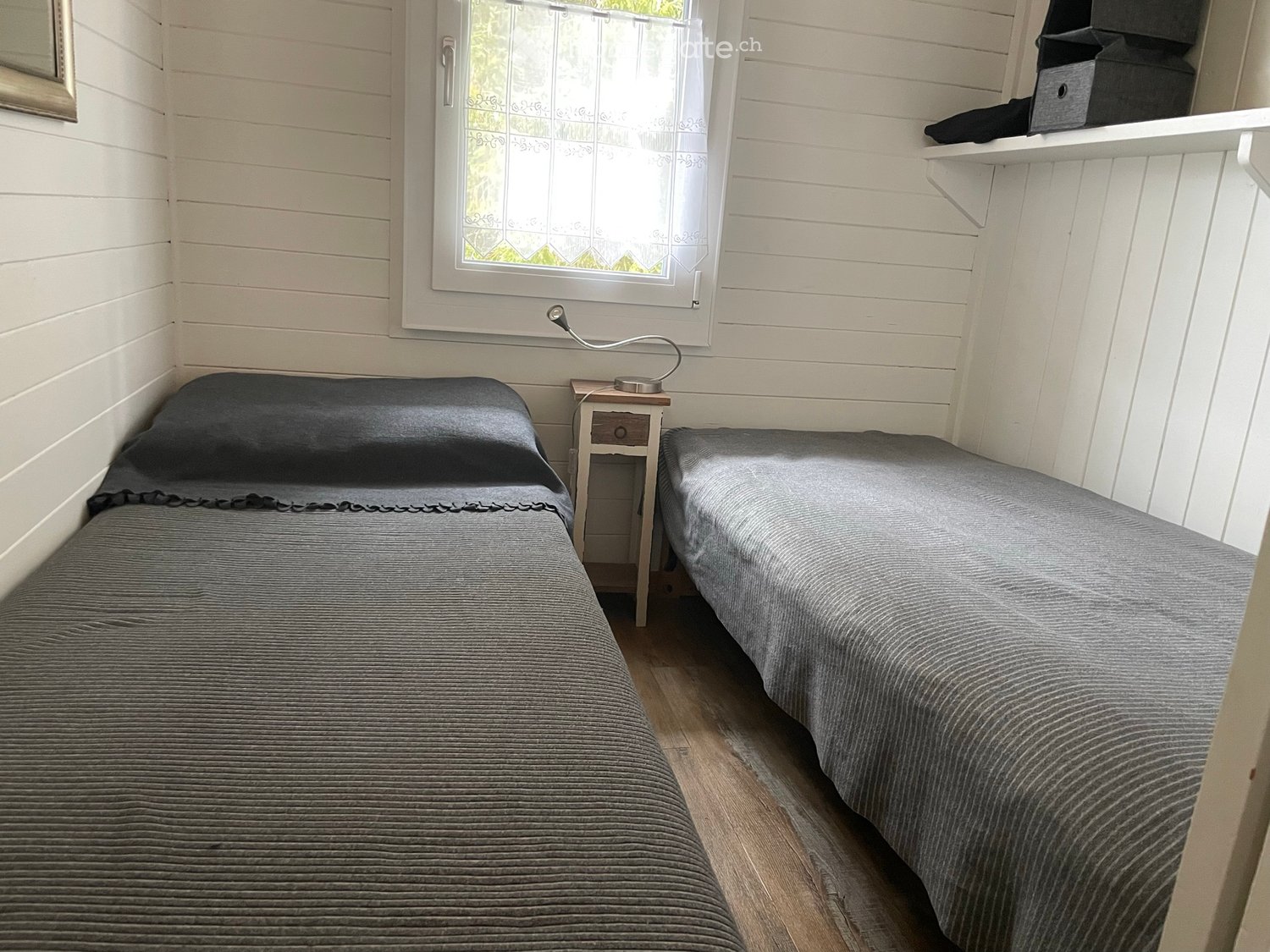 2 rooms single house