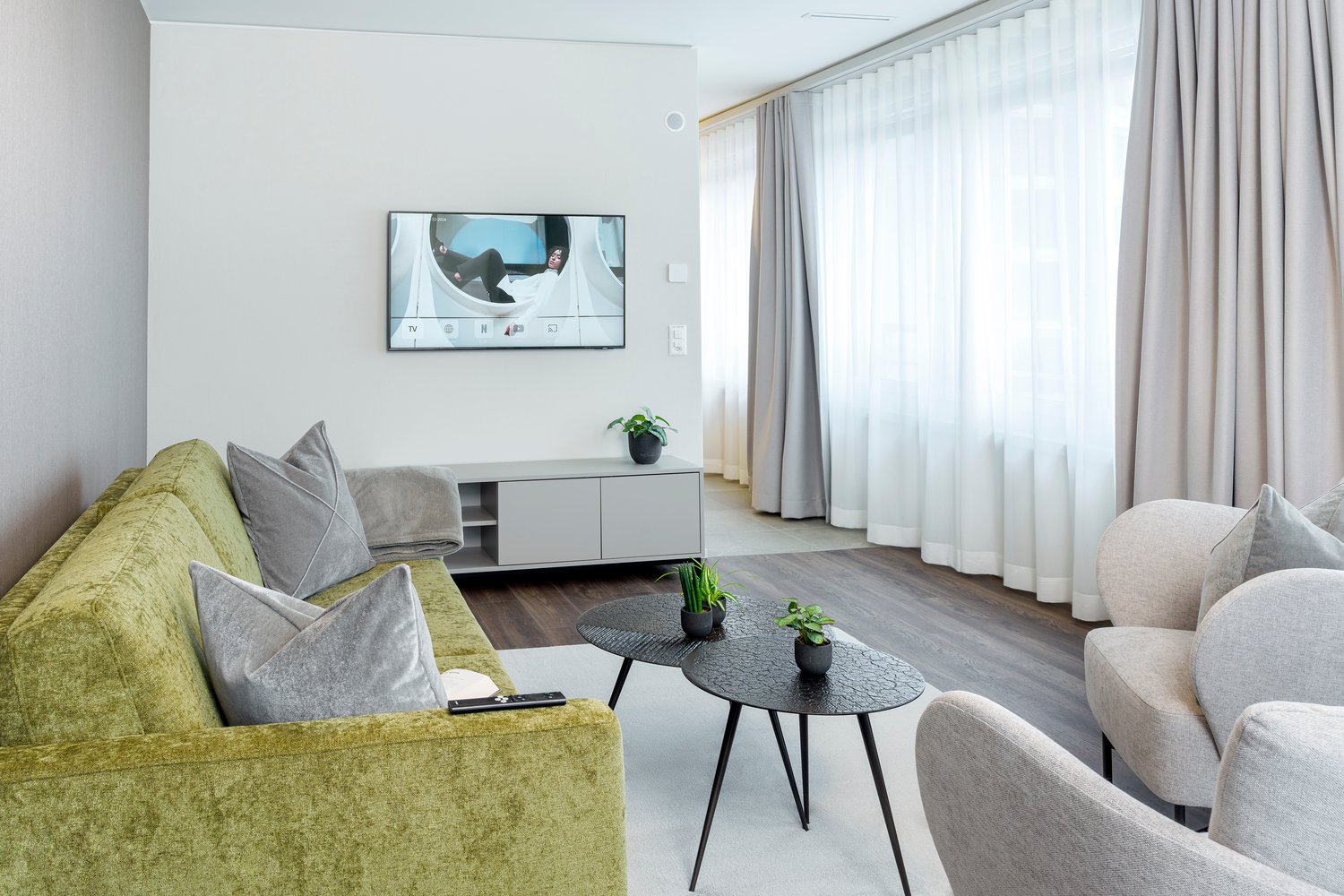 Möblierte 2 ½-Zimmer-Wohnung, Foto 3 von 10