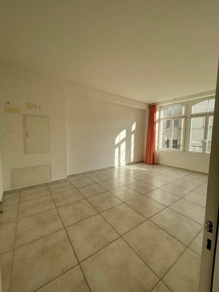 132m² office