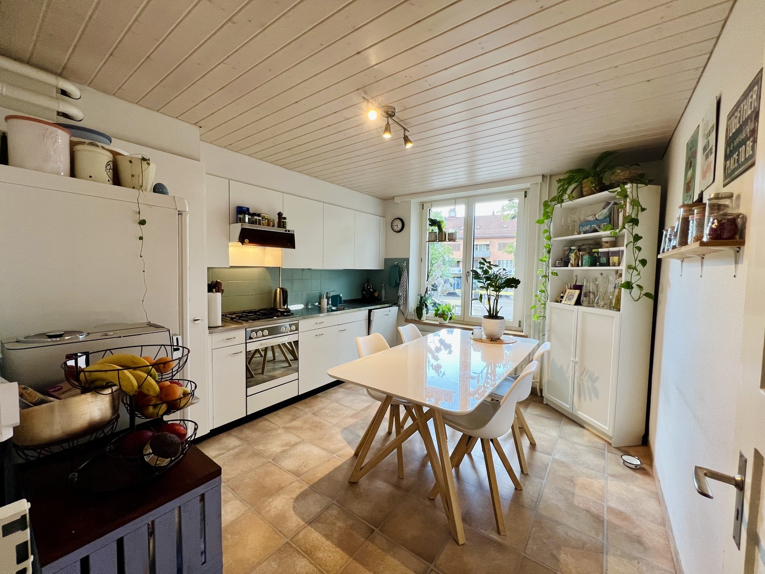 Chambre dans un appartement partagé