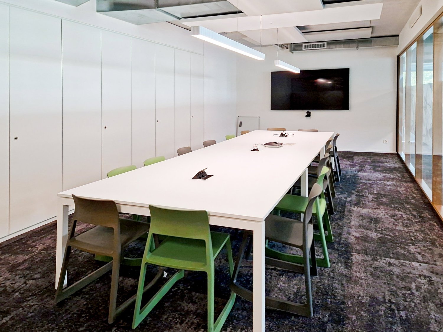 Office, foto 4 di 7