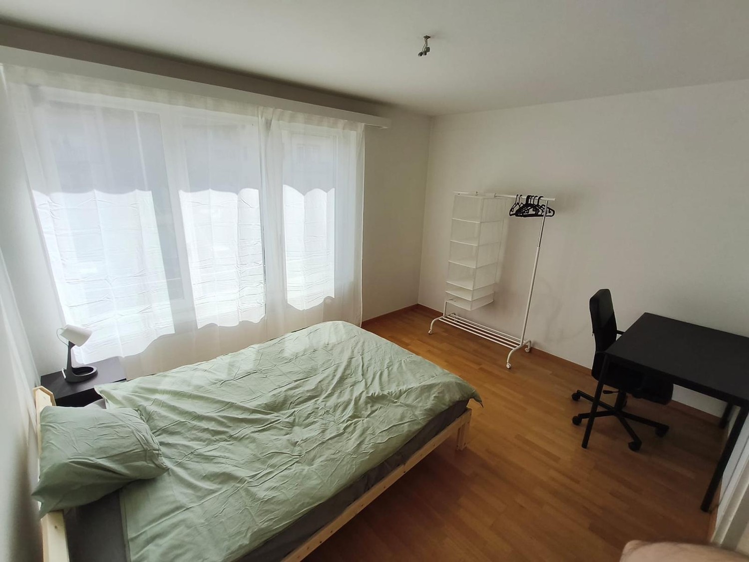 Zimmer in einer Wohngemeinschaft, Foto 1 von 5