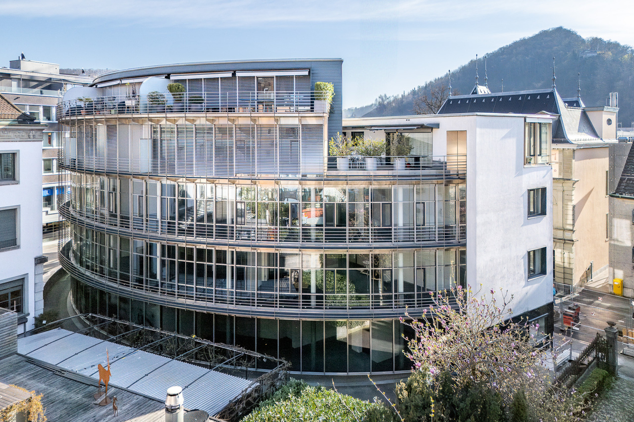 560m² commercial