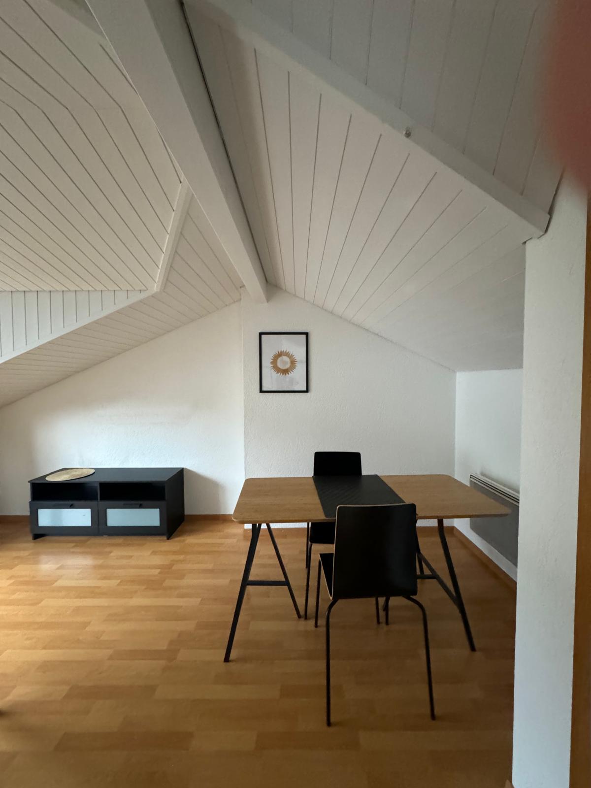 2 rooms roof flat, Foto 1 von 10