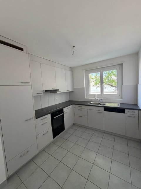 4-Zimmer-Wohnung, Foto 1 von 10