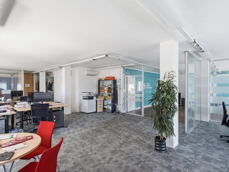 360m² Büro, Foto 4 von 10