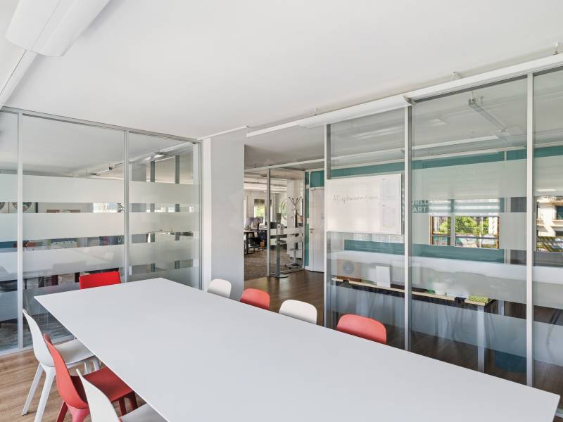 360m² Büro, Foto 3 von 10