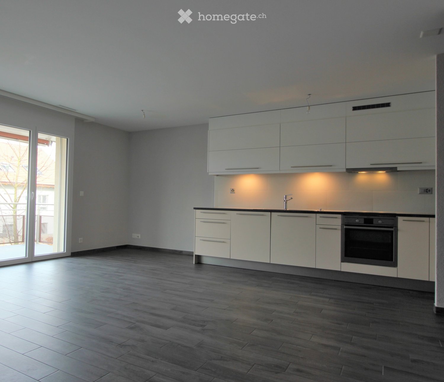 5 rooms apartment