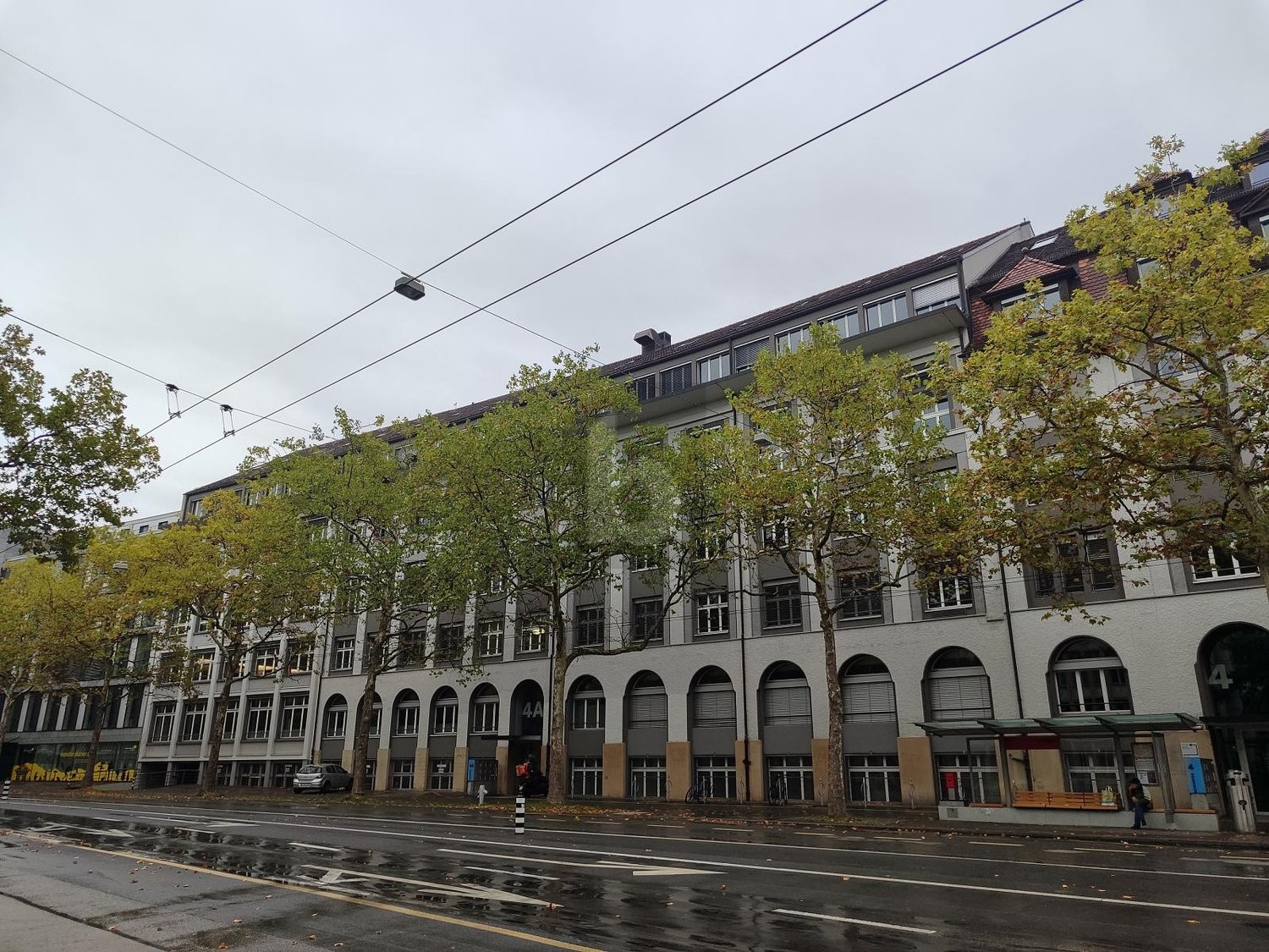 470m² office