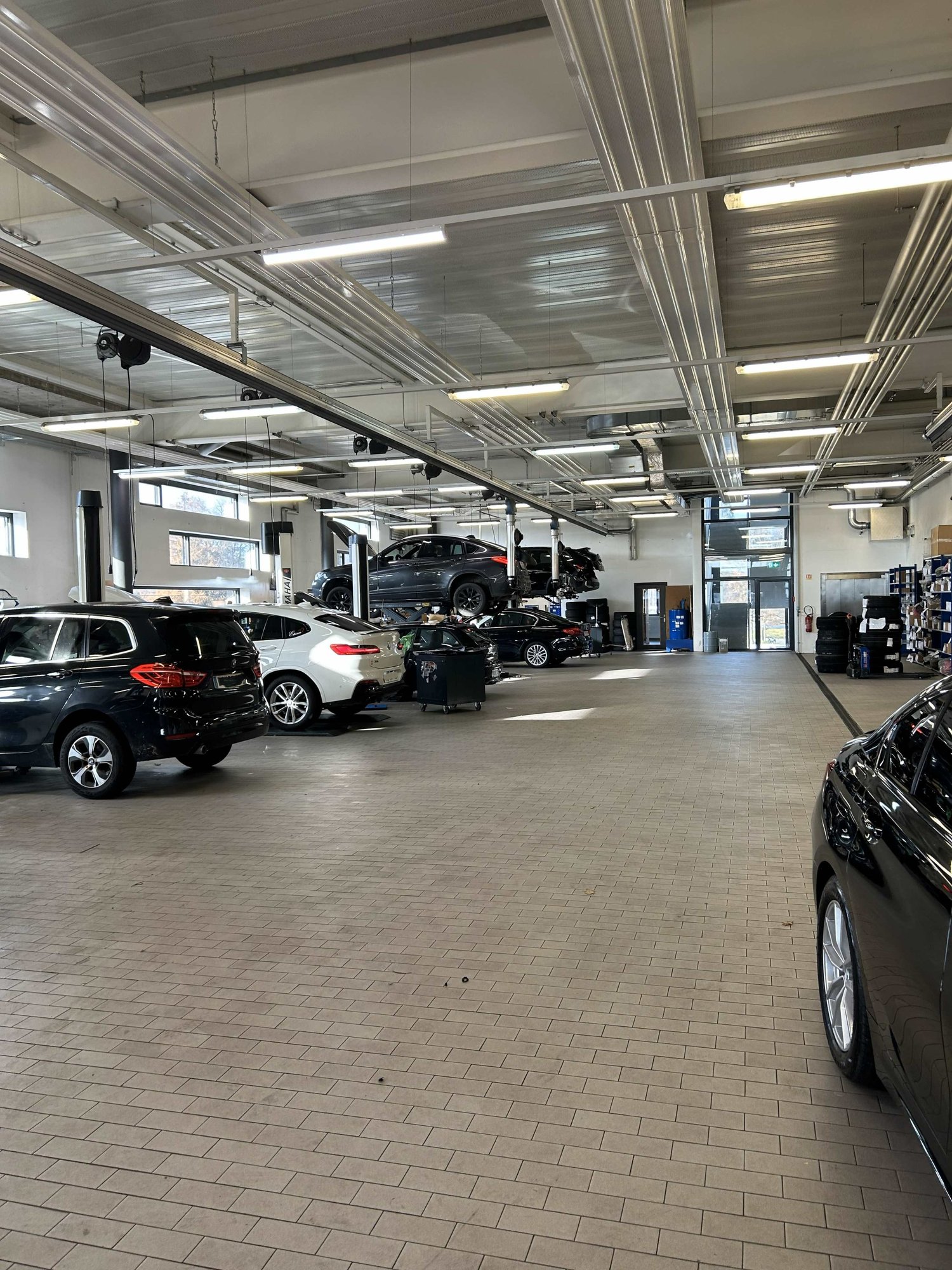 2984m² Industrieobjekt, Foto 4 von 9