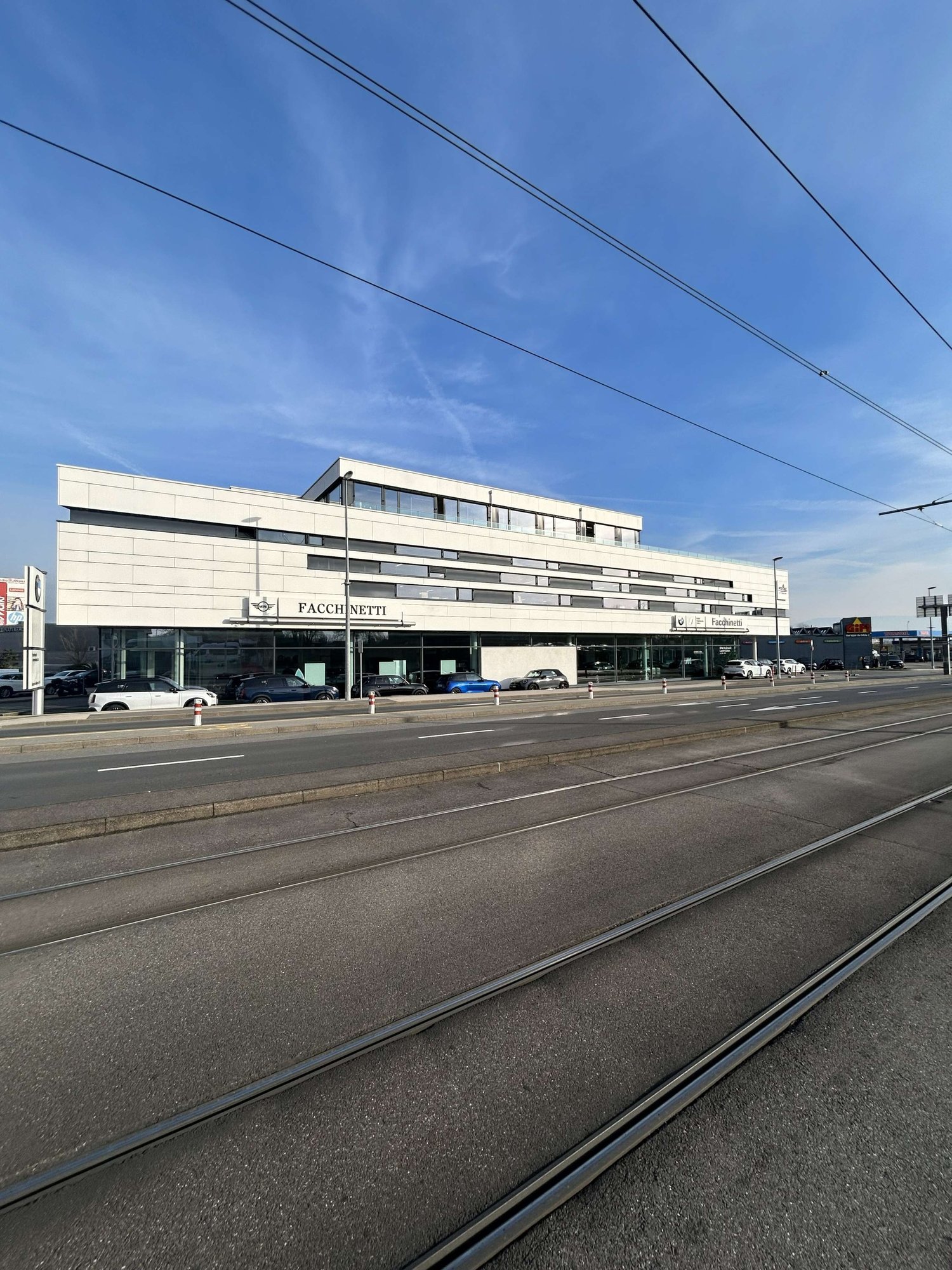 2984m² Industrieobjekt, Foto 2 von 9