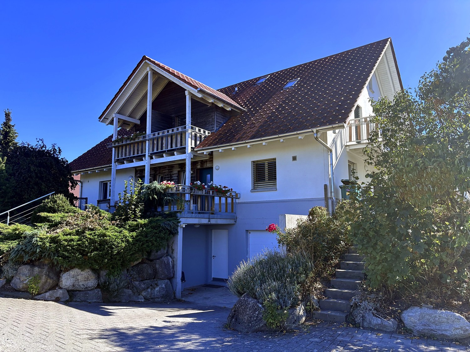 4 rooms single house