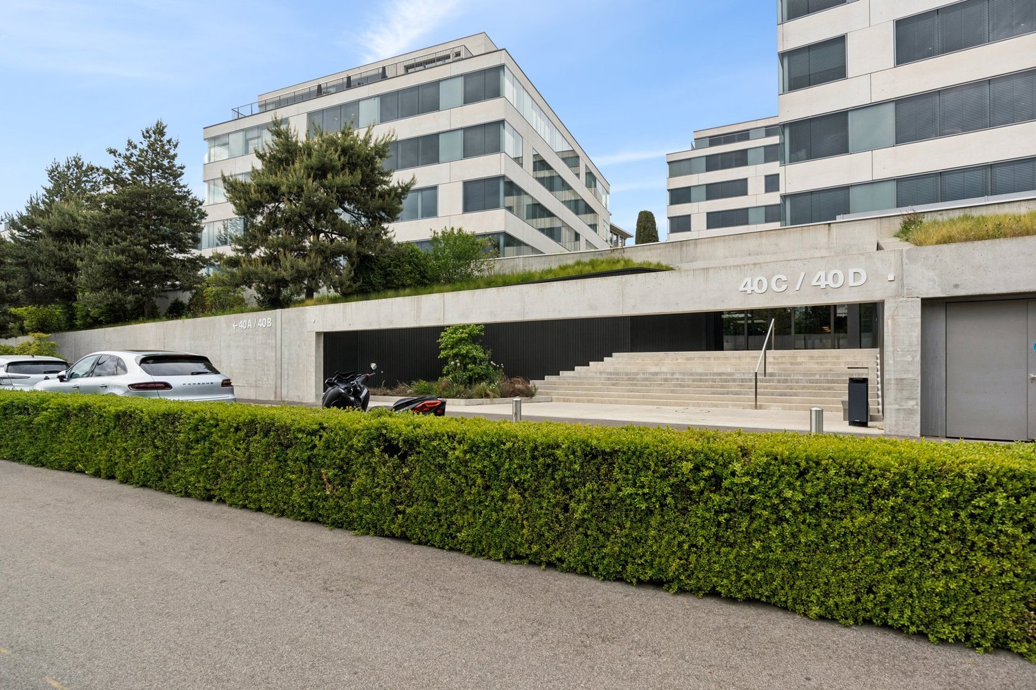 266m² Büro, Foto 2 von 9