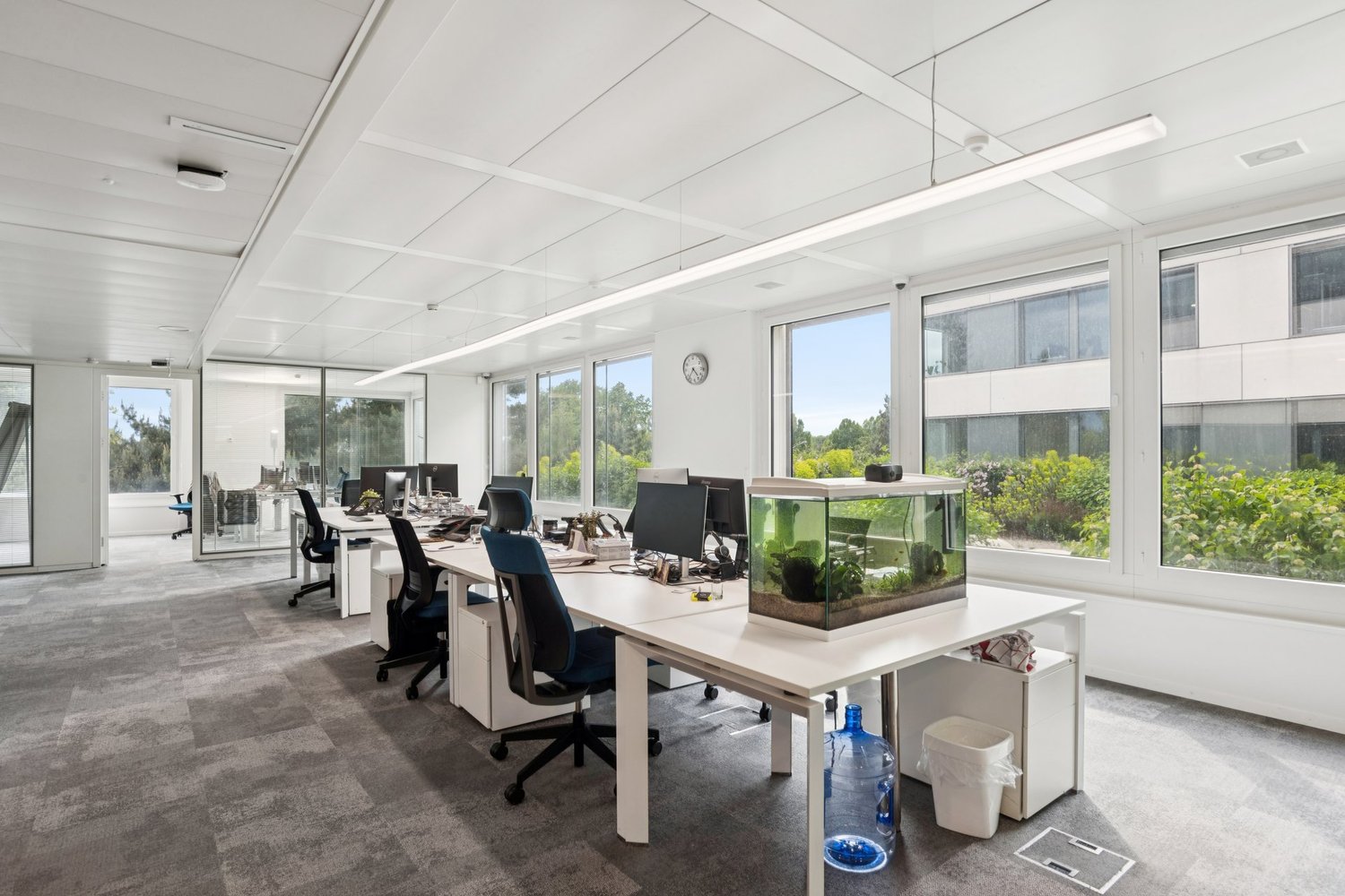 266m² Büro, Foto 1 von 9