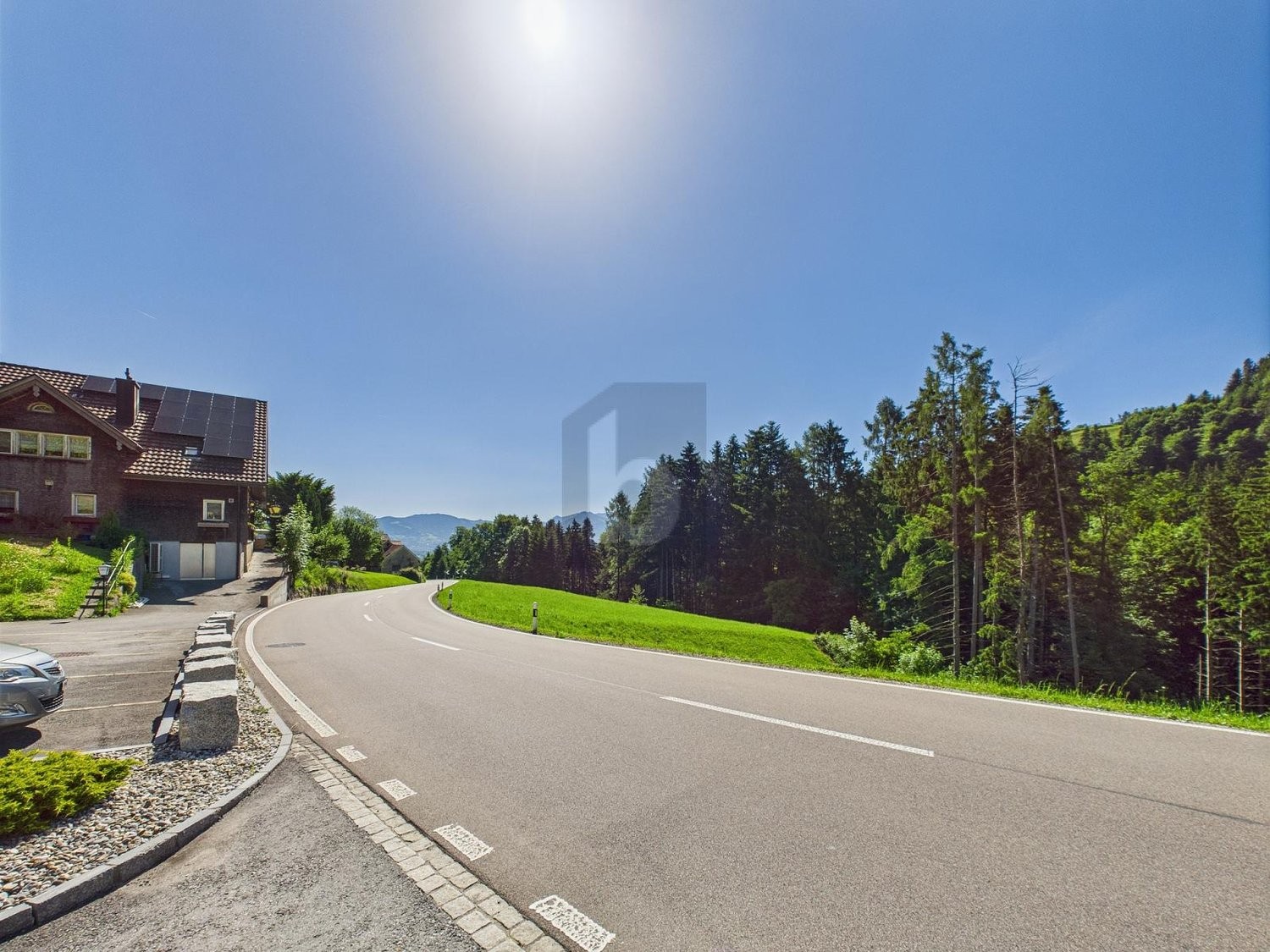 1000m² building land